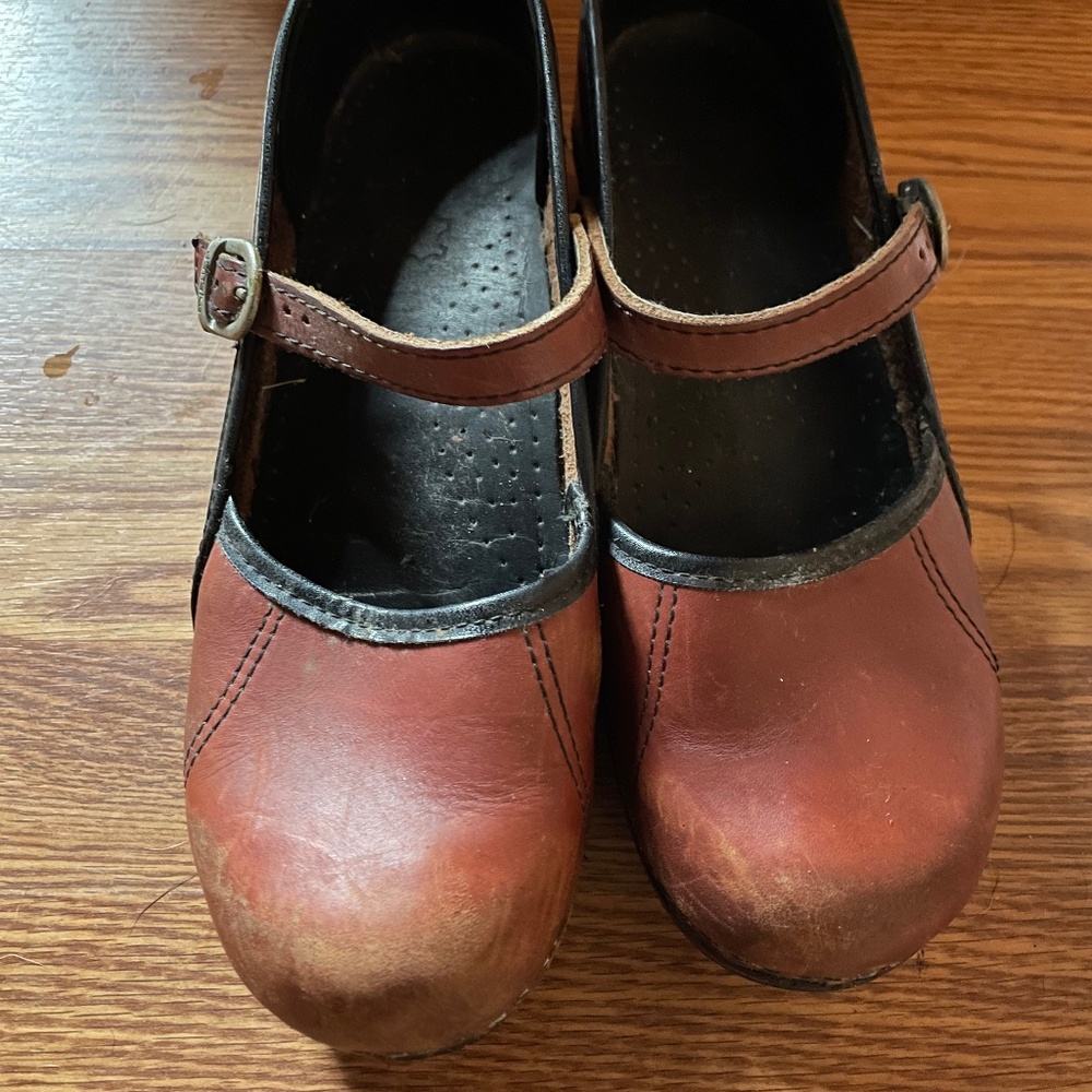 Dansko Marcelle Mary-Jane reddish-brown size 39 clogs